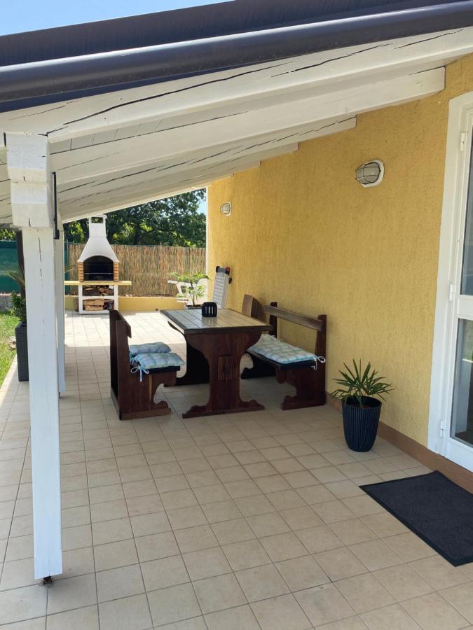 Holiday Home Rosa Gedići Εξωτερικό φωτογραφία